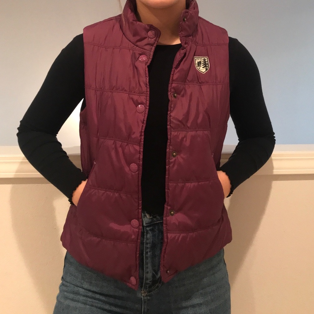 American Eagle Outfitters Purple Vest Size: Small